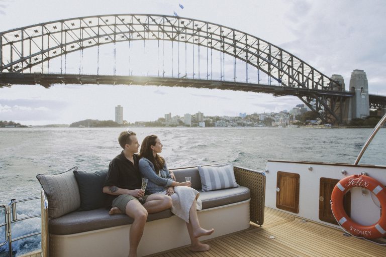 Lifestyle Charters_FELIX_enjoying the Sydney Harbour Bridge