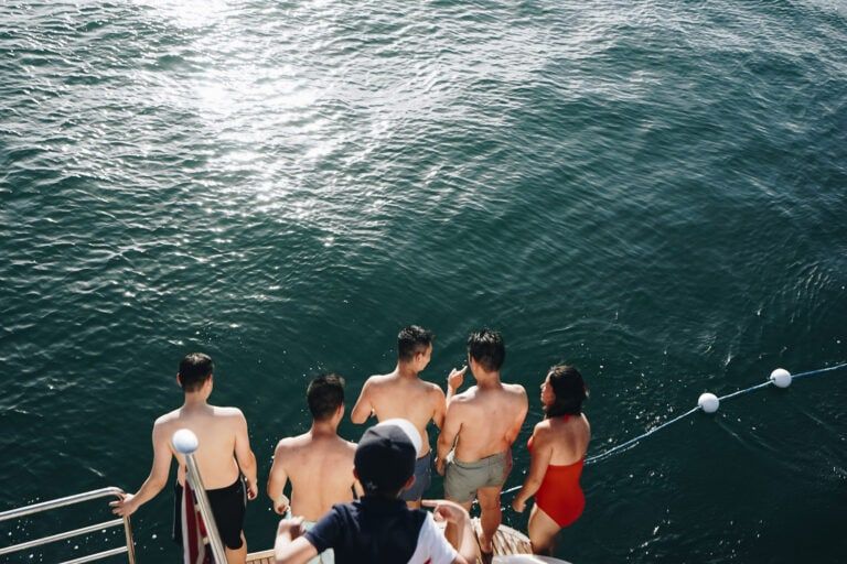 party boat hire sydney