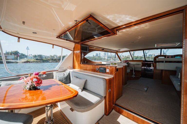 Felix-boat-Lifestyle Charters-275-interior
