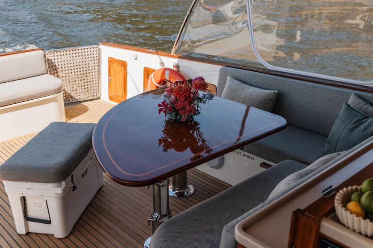 Felix-boat-Lifestyle Charters-301-exterior