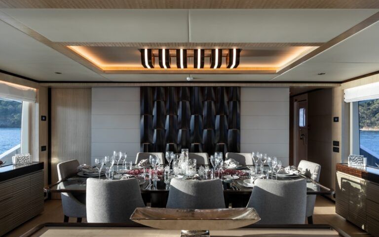 Main Salon_2P7A8176RT