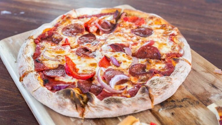 Mandalay charter vessel Sydney Harbour pizza (13)