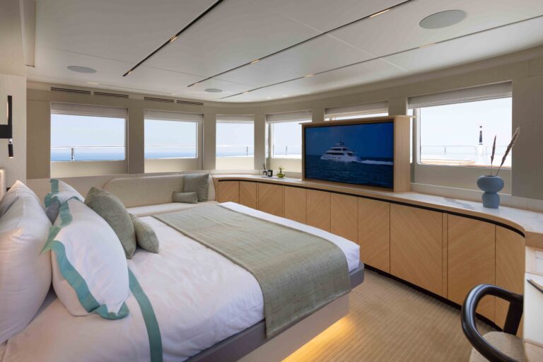 Lifestyle Charters Bluestone luxury day and overnight charters available on Sydney Harbour (16)-interiors