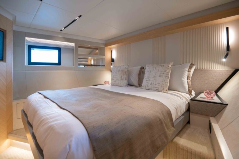 Lifestyle Charters Bluestone luxury day and overnight charters available on Sydney Harbour (24)-interiors