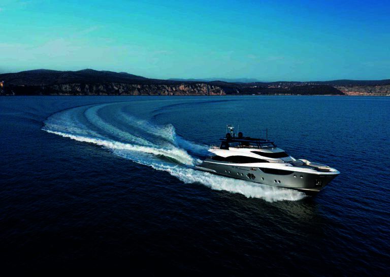 Lifestyle Charters Sirenuse offers luxury day and overnight charters with family and friends (2)