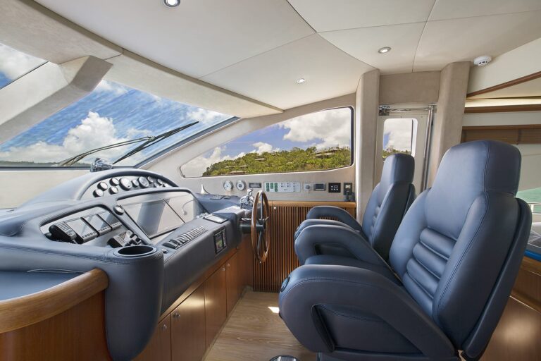 lifestyle-charters-004-interiors