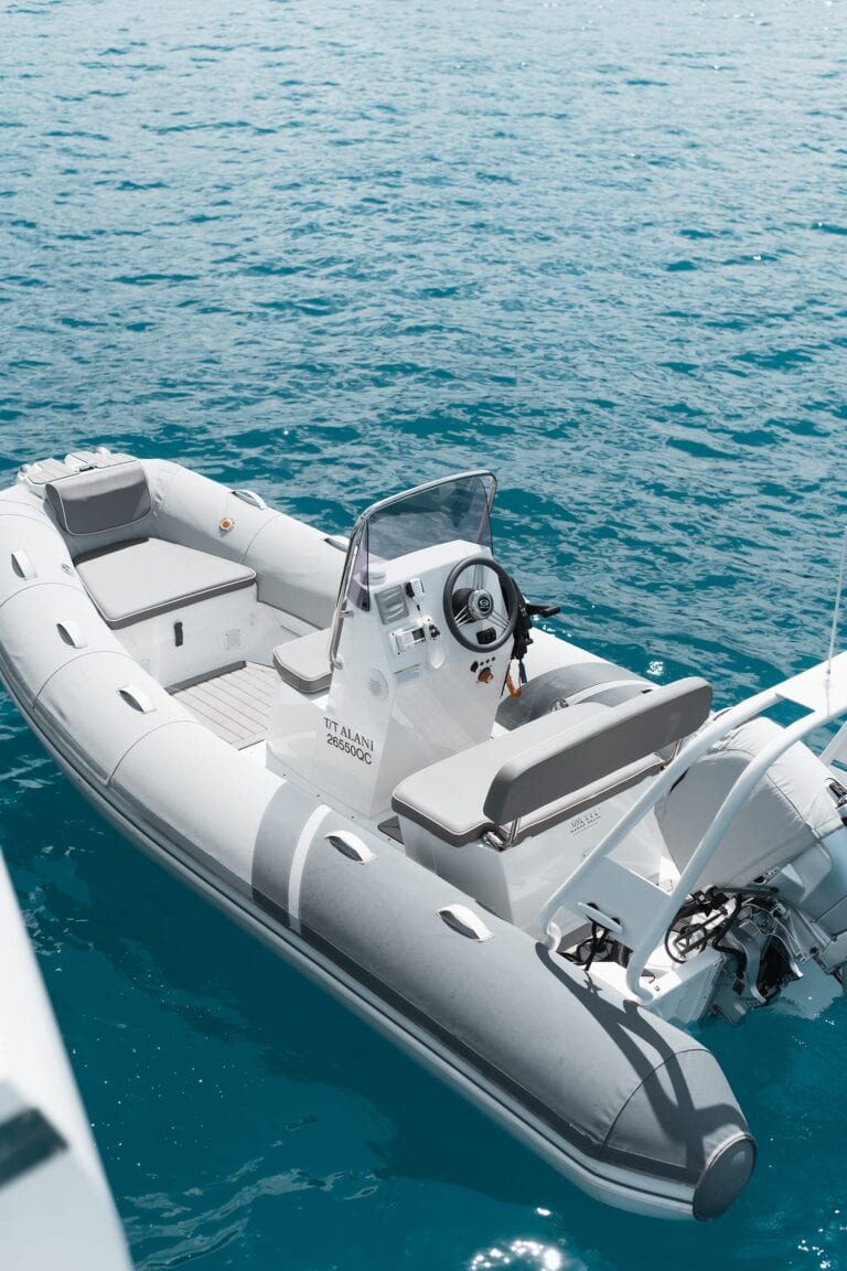 lifestyle-charters-51-boat