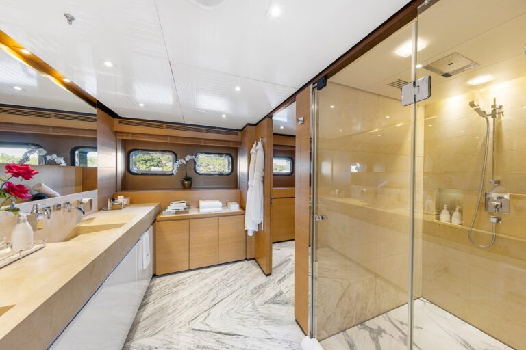 Mischief-superyacht-on-Sydney-Harbour-interiors-(14)