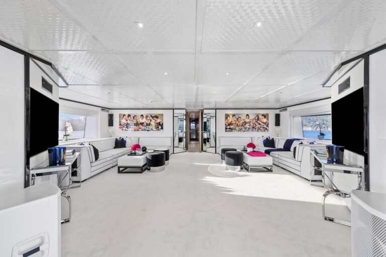 Mischief-superyacht-on-Sydney-Harbour-interiors-(40)