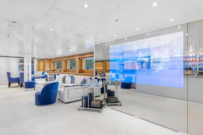 Mischief-superyacht-on-Sydney-Harbour-interiors-(60)