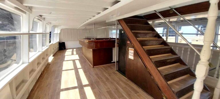 Mandalay charter vessel Sydney Harbour (10)