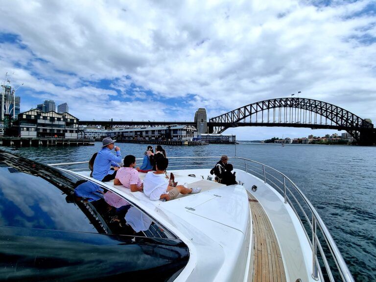 executive yacht hire sydney