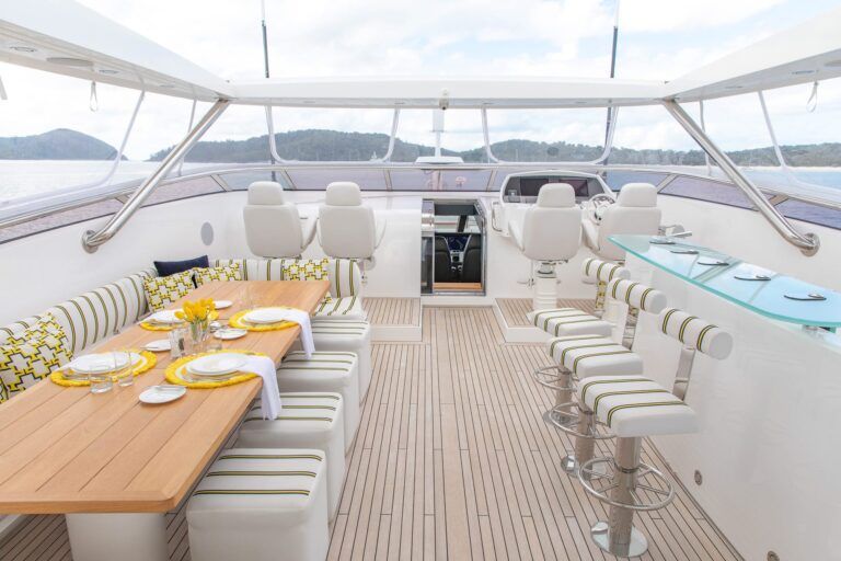 Luxury Yacht Deck Dining Experience