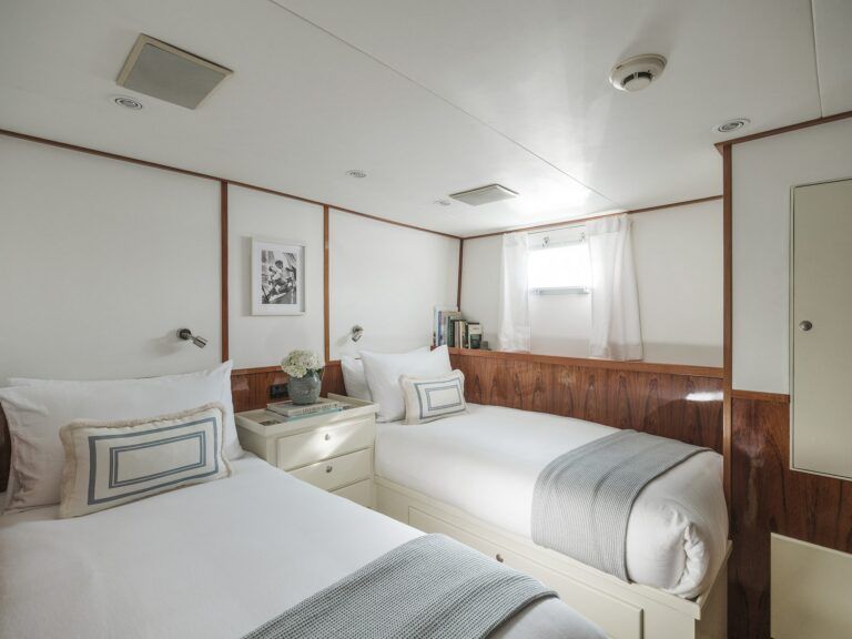 rhemtide-8973-interior
