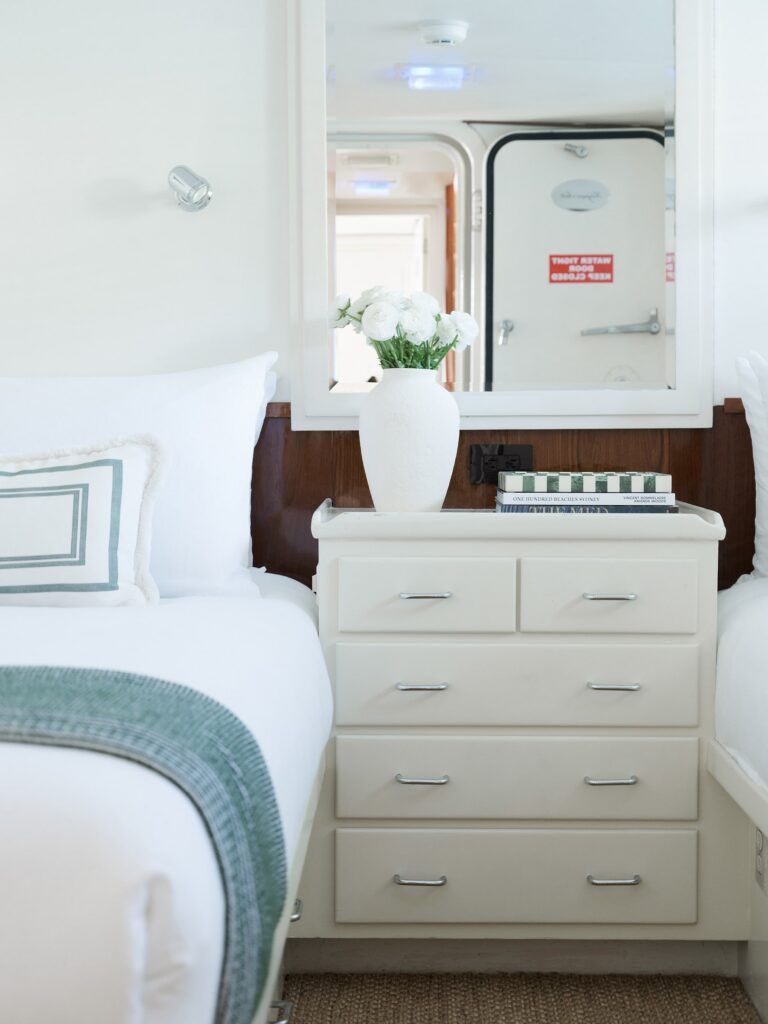 rhemtide-9580-interior